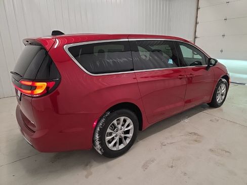 New 2026 Chrysler Pacifica Select AWD/4WD image 6
