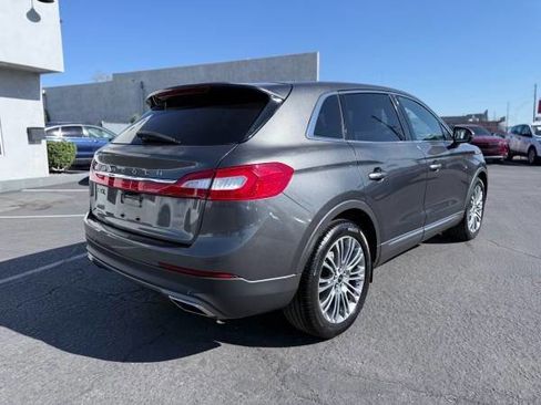 Used 2017 Lincoln MKX Reserve image 3