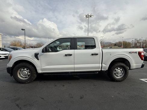 Used 2021 Ford F150 XL w/ Trailer Tow Package image 4