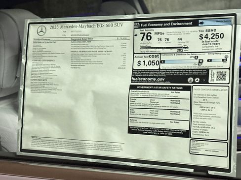 New 2025 Mercedes-Benz Maybach EQS 680 4MATIC image 31