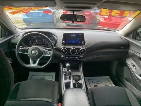 Used 2021 Nissan Sentra SV image 17