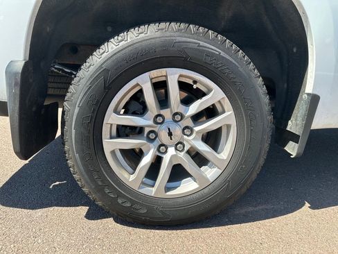 Used 2021 Chevrolet Silverado 1500 RST w/ Z71 Off-Road Package image 38