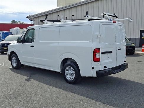 Used 2019 Nissan NV 2500 SV w/ Navigation Package image 10
