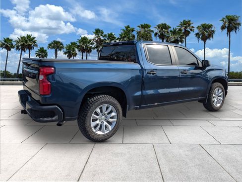 Used 2022 Chevrolet Silverado 1500 Custom w/ Safety Confidence Package image 8