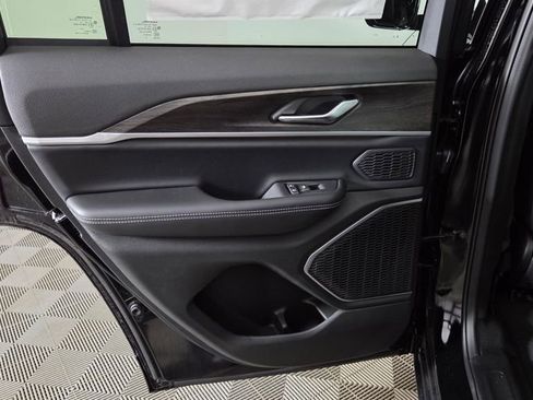 New 2026 Jeep Grand Cherokee Limited image 29