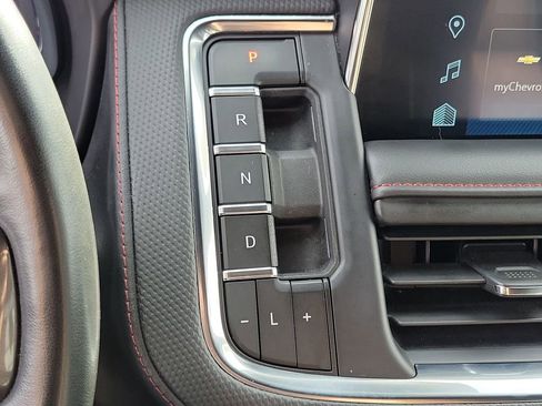 Used 2024 Chevrolet Suburban RST w/ Sport Performance Package image 15