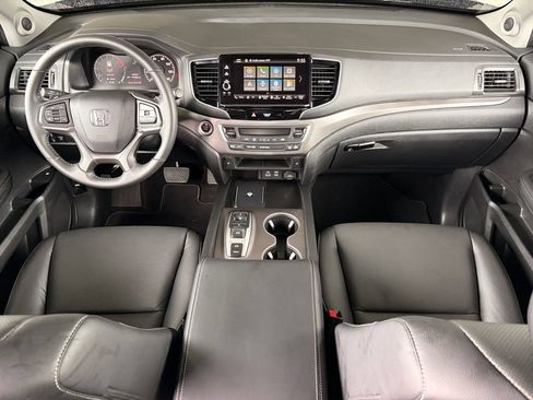 Used 2025 Honda Ridgeline RTL image 13