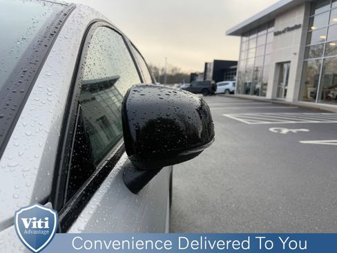 Certified 2023 Volvo C40 P8 Recharge Ultimate image 11