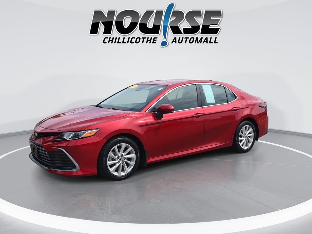 Used 2024 Toyota Camry LE FWD image 4