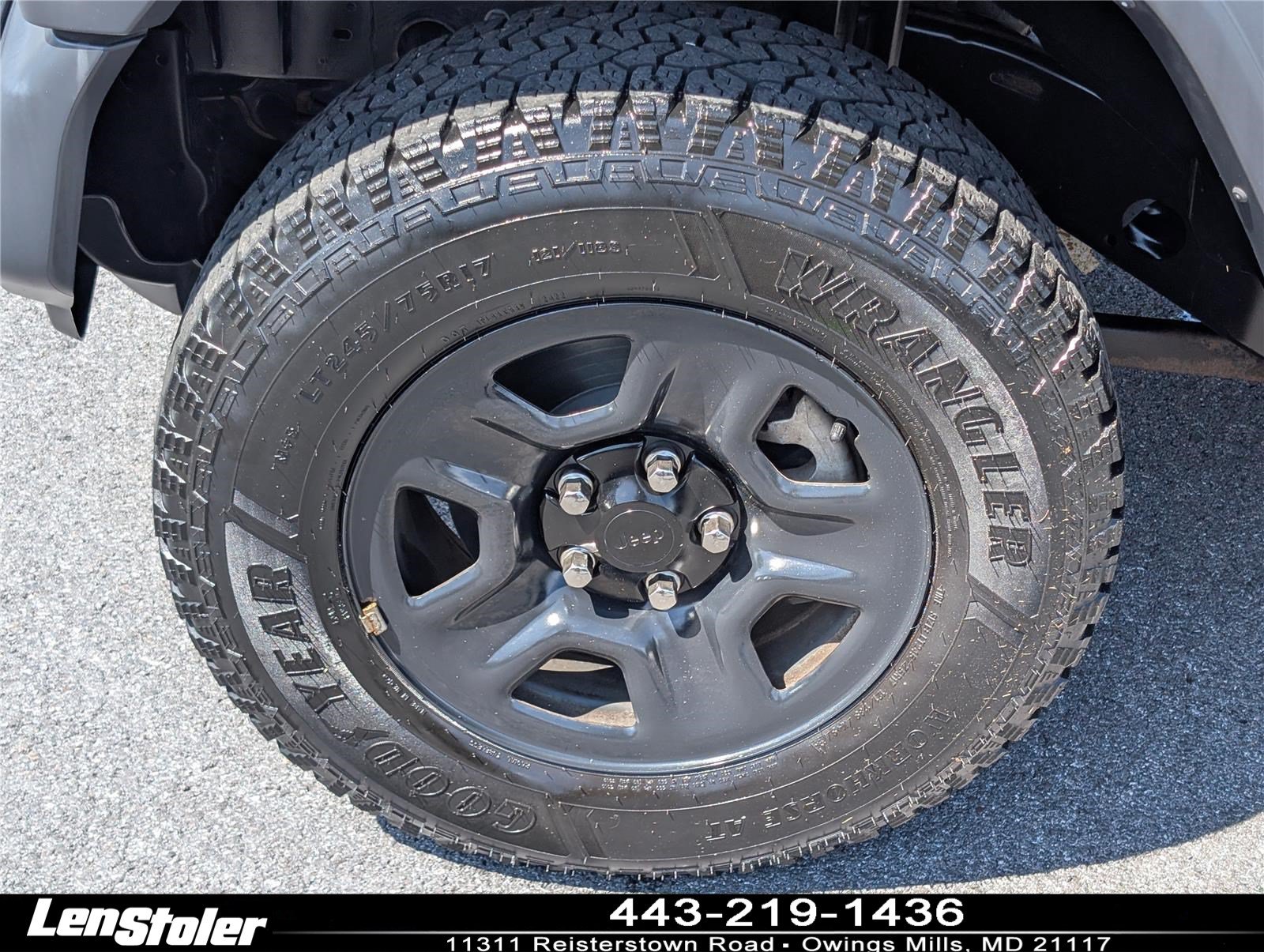 Used 2018 Jeep Wrangler Sport AWD/4WD image 11