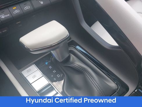Certified 2025 Hyundai Elantra Limited FWD image 26