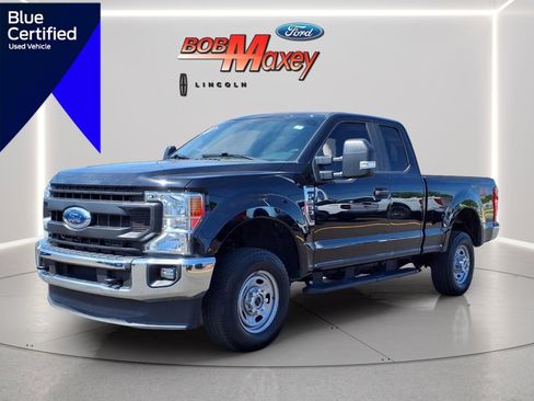 Used 2022 Ford F250 XL w/ Power Equipment Group AWD/4WD image 1