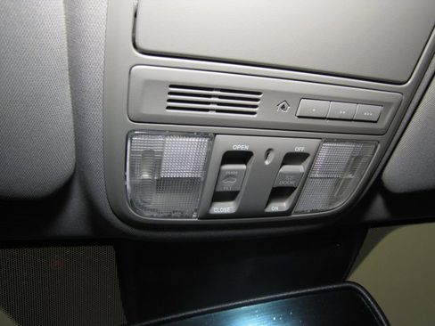 Certified 2022 Honda CR-V EX-L image 8