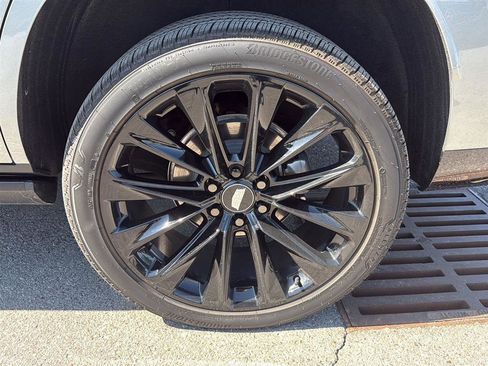 Used 2026 Cadillac Escalade Platinum Sport image 9