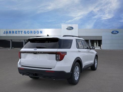 New 2026 Ford Explorer Active RWD image 8