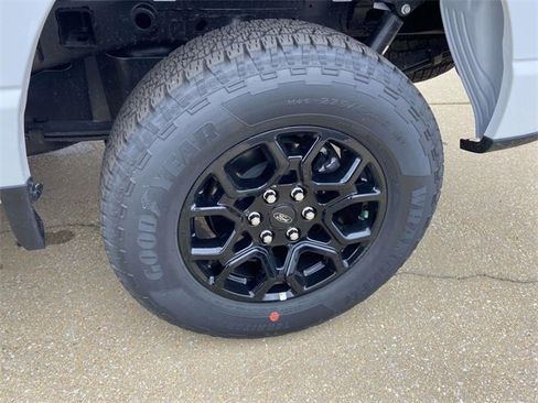 New 2025 Ford F150 XLT w/ Equipment Group 302A MID image 7