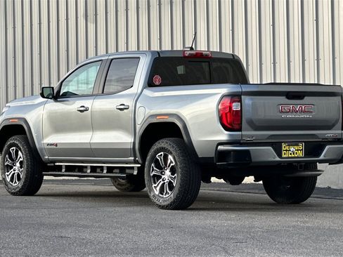 Used 2025 GMC Canyon AT4 image 7