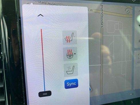 Used 2023 Chrysler Pacifica Limited image 35