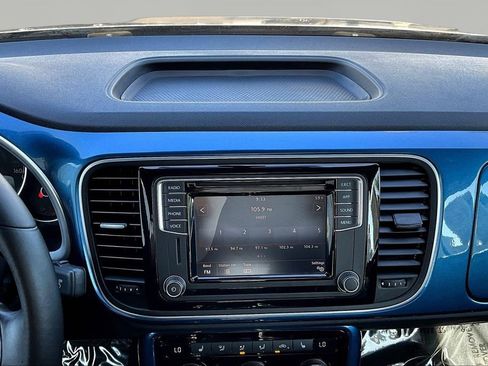 Used 2019 Volkswagen Beetle 2.0T SE image 9