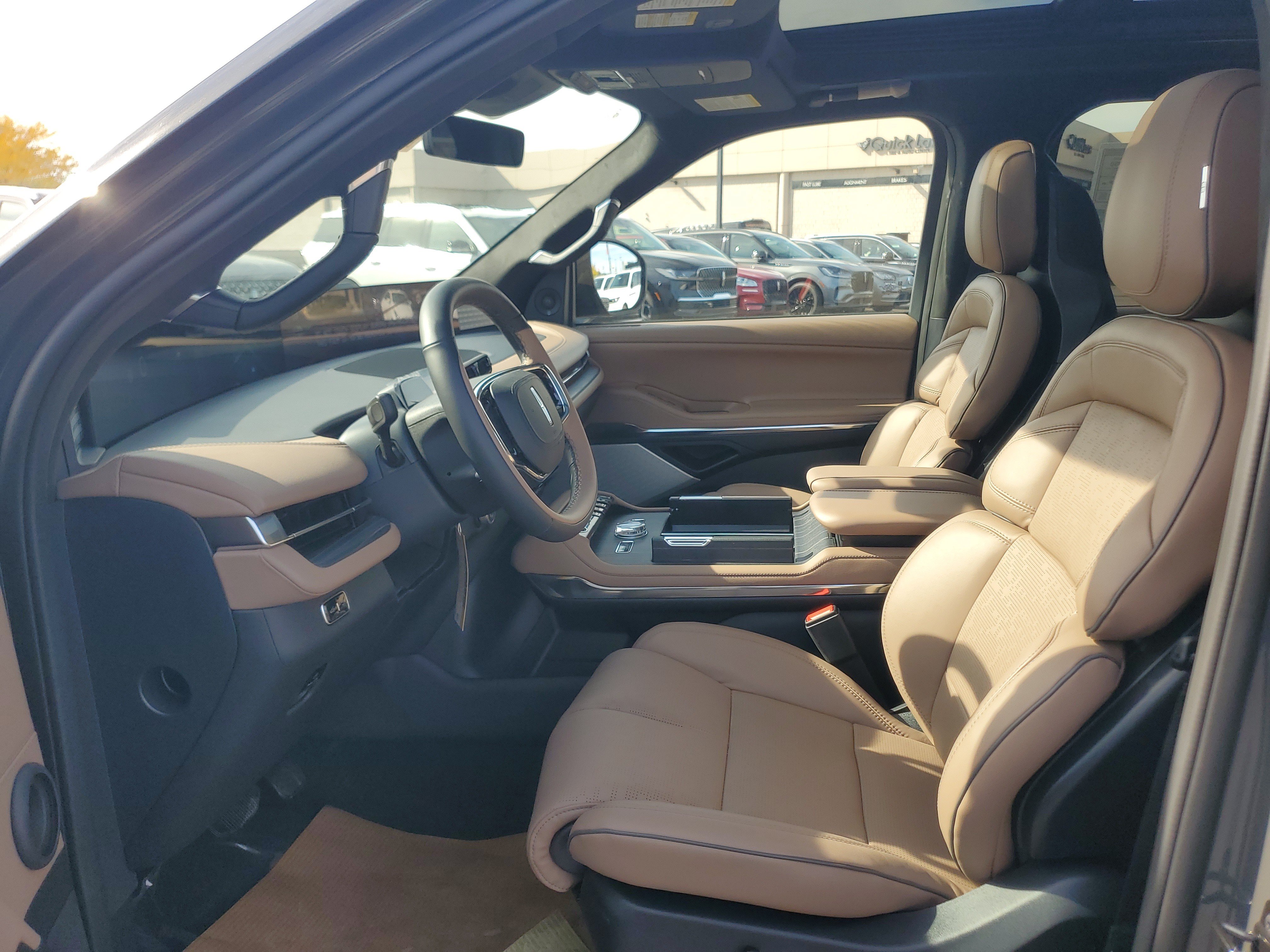 New 2027 Lincoln Navigator Black Label AWD/4WD image 12