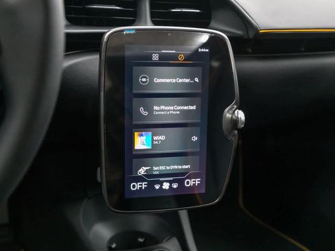 Used 2023 McLaren Artura image 12