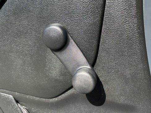 Used 2017 Jeep Wrangler Unlimited Sport image 23