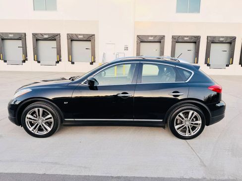 Used 2014 INFINITI QX50 Journey w/ Premium Package image 2
