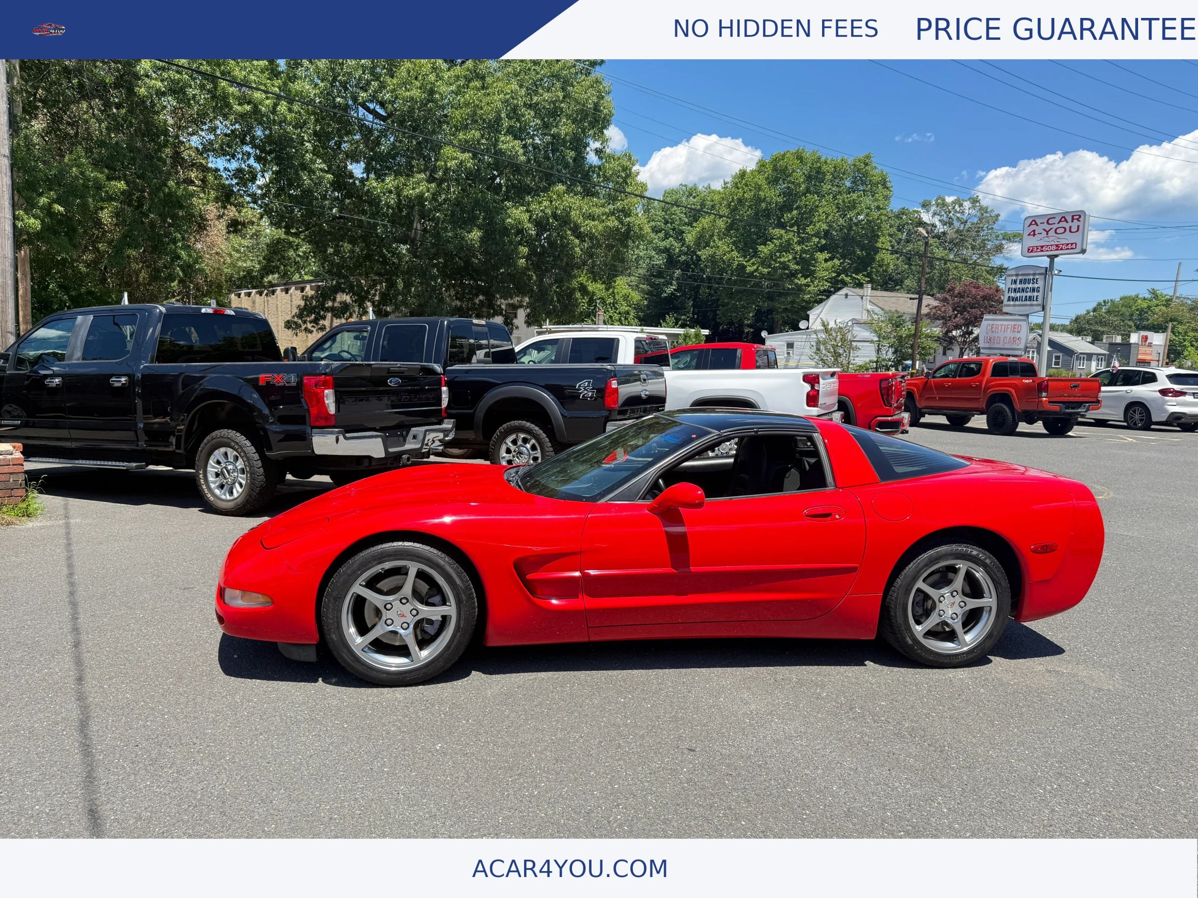 Used 2002 Chevrolet Corvette Coupe w/ Preferred Equipment Group2 RWD image 2