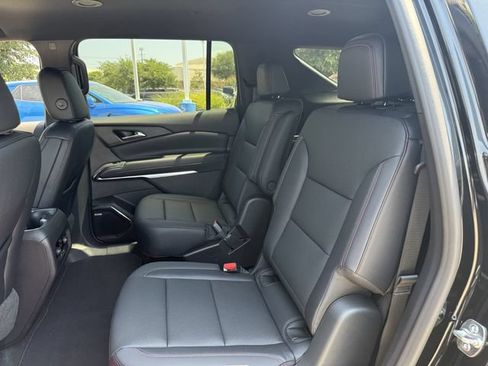 New 2026 Chevrolet Traverse Z71 w/ Enhanced Driving Package AWD/4WD image 27