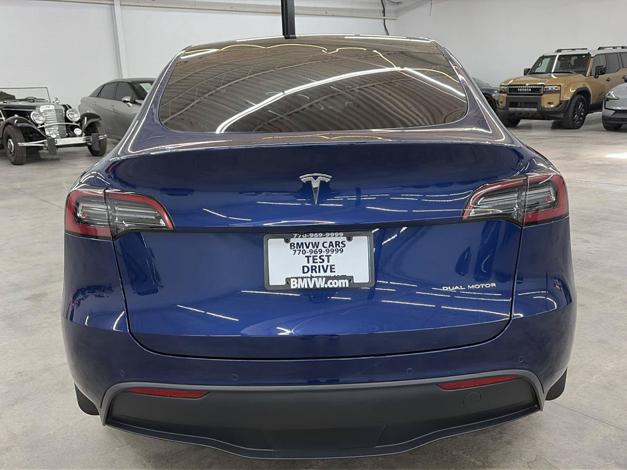 Used 2022 Tesla Model Y Long Range AWD/4WD image 10