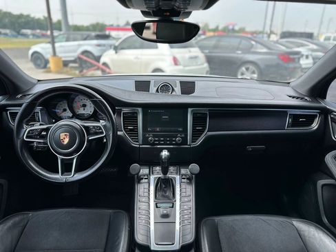 Used 2017 Porsche Macan GTS AWD/4WD image 12