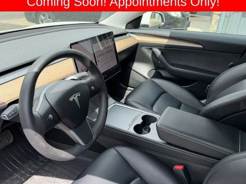 Used 2021 Tesla Model 3 Standard Range Plus RWD image 3