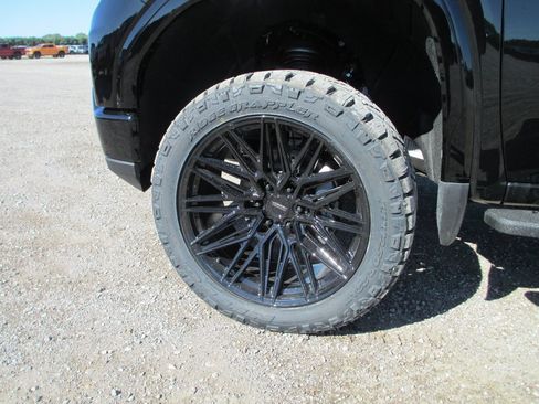 New 2026 GMC Sierra 1500 AT4 w/ AT4 Premium Package image 16