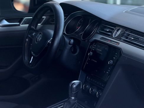 Used 2019 Volkswagen Arteon SE image 11