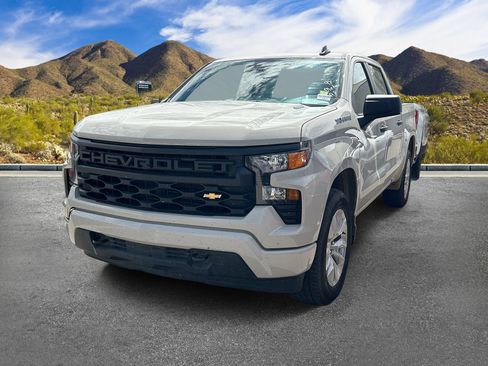 Used 2026 Chevrolet Silverado 1500 Custom AWD/4WD image 13