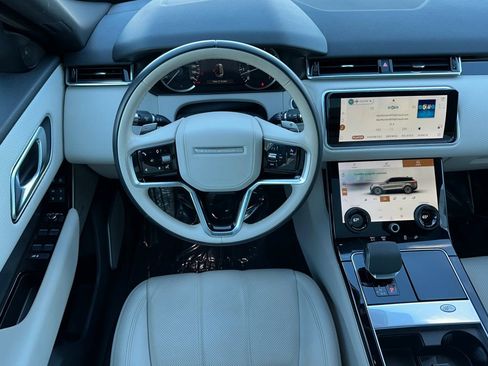 Used 2022 Land Rover Range Rover Velar R-Dynamic S image 14