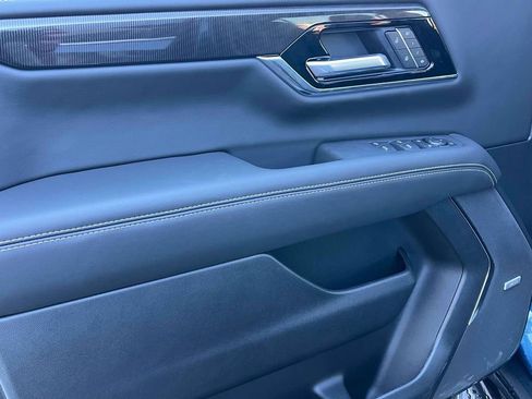 New 2026 GMC Yukon XL Elevation image 20