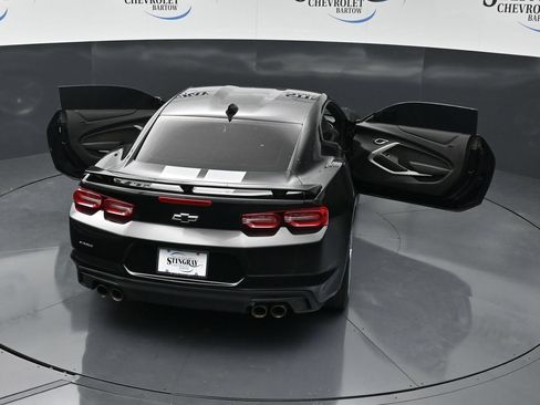 Used 2021 Chevrolet Camaro LT RWD image 38