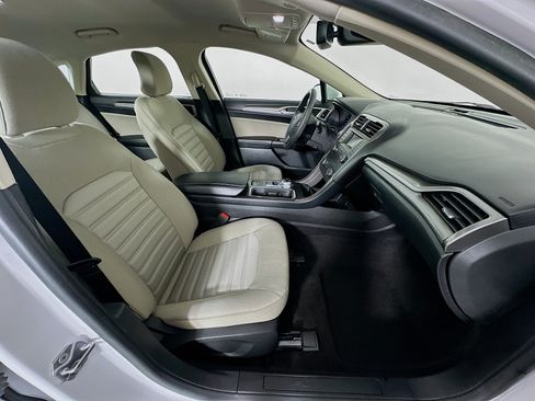 Used 2019 Ford Fusion S image 30