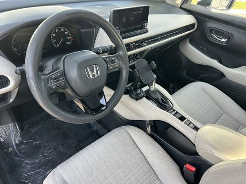 Used 2025 Honda HR-V LX image 25