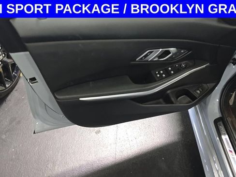 Used 2023 BMW 330i Sedan w/ M Sport Package RWD image 12