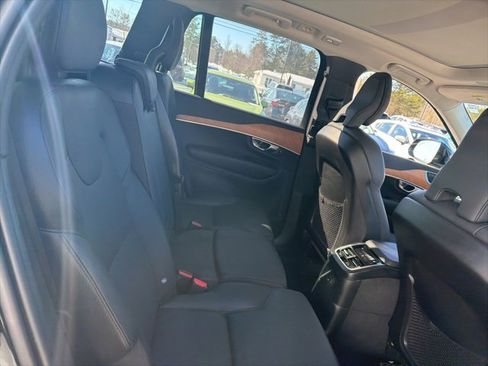 Used 2025 Volvo XC90 T8 Plus w/ Protection Package Premier image 16