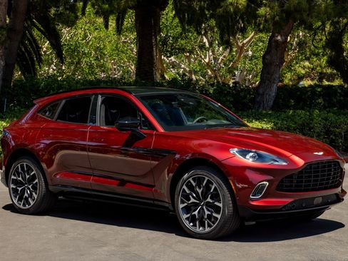 Used 2021 Aston Martin DBX AWD/4WD image 1