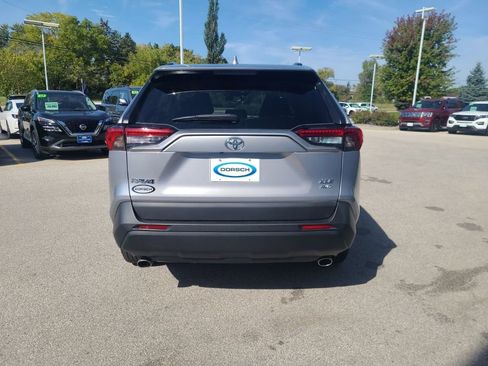 Used 2022 Toyota RAV4 XLE image 4