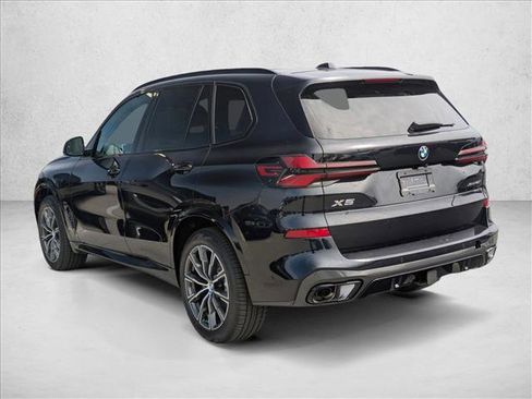 New 2026 BMW X5 xDrive40i w/ M Sport Package AWD/4WD image 9