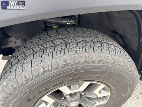 Used 2019 Toyota Tacoma TRD Off-Road image 31