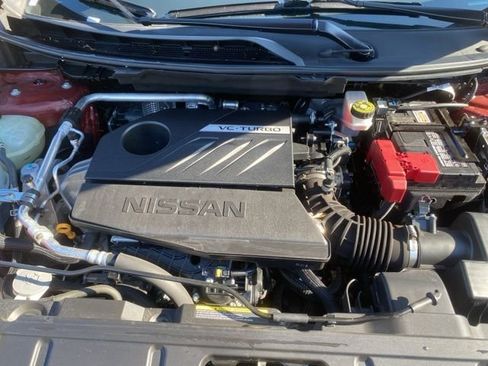 Used 2025 Nissan Rogue SV AWD/4WD image 34