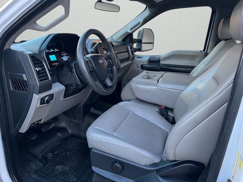 Used 2021 Ford F250 XL w/ Power Equipment Group image 28