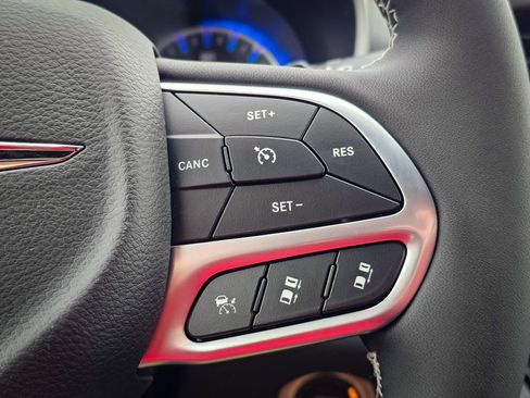 New 2026 Chrysler Pacifica Select image 20