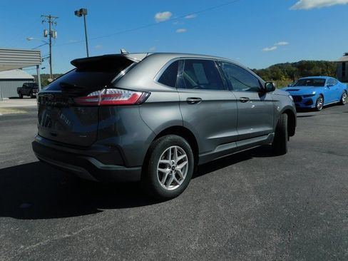 Used 2023 Ford Edge SEL image 9